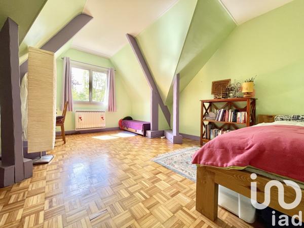 Maison 8 pièces de 180 m² à Saclay (91400)