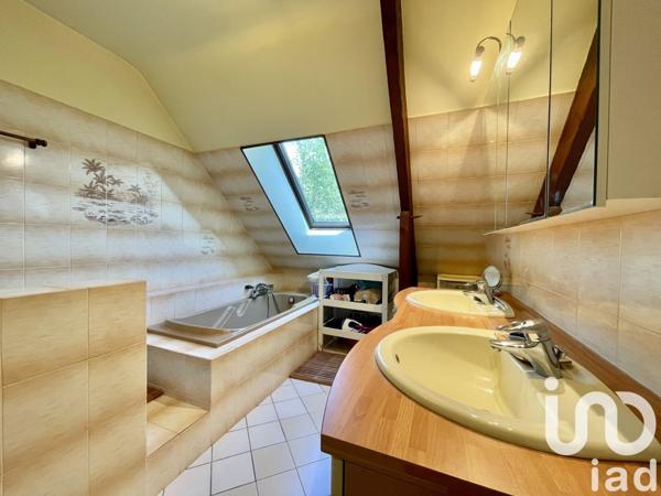 Maison 8 pièces de 180 m² à Saclay (91400)