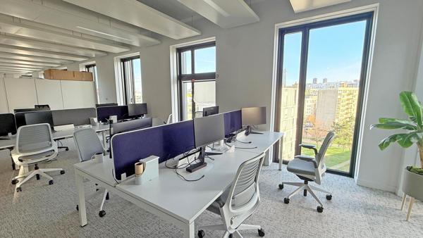 Bureaux neufs et très lumineux - Nombreux services de qualité - RER A au pied de l'immeuble - Green Office