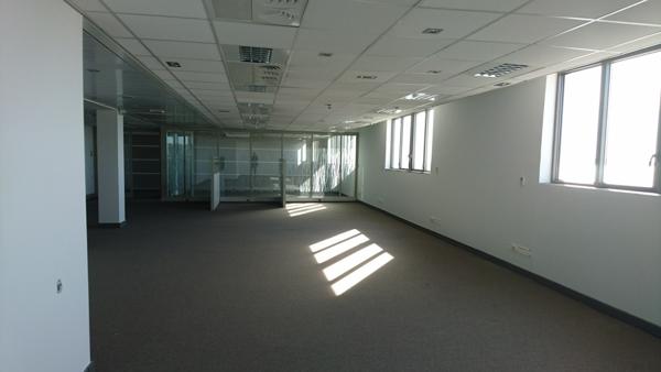 Bureaux à louer dans un immeuble de prestige - Le Silo - 13002 Marseille