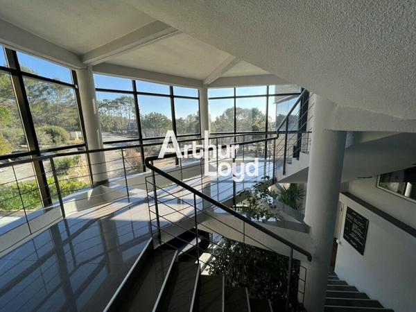 Bureaux à louer 120 m² cloisonnés et climatisés bon standing - Valbonne