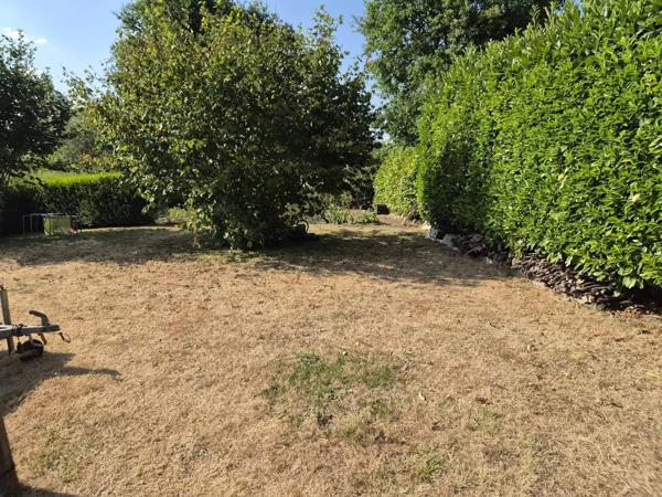 POUR INVESTISSEURS MAISON CHATEAU GONTIER DE 85 M2 AVEC GARAGE ET TERRAIN LOUEE