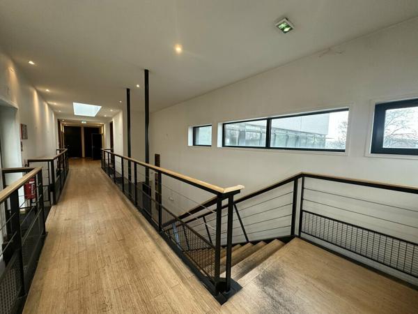 BUREAUX à LOUER de 462 m²