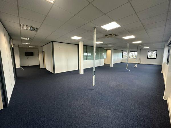 BUREAUX à LOUER de 462 m²