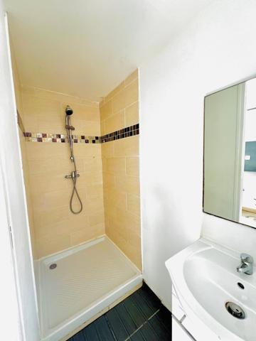 Maison T3 jardin et dépendance