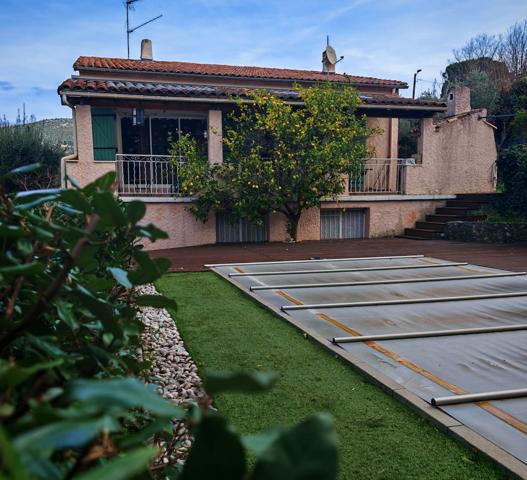 Magnifique Maison 150m²s/1230m² ter + Pkg et Garage double