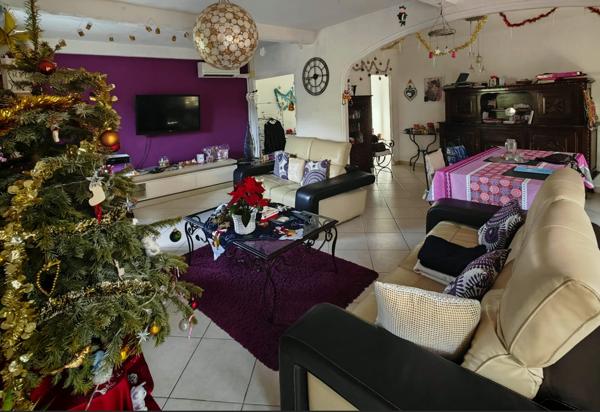 Magnifique Maison 150m²s/1230m² ter + Pkg et Garage double