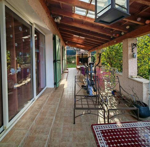 Magnifique Maison 150m²s/1230m² ter + Pkg et Garage double