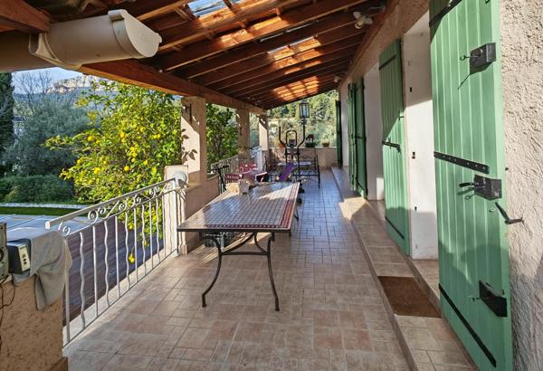 Magnifique Maison 150m²s/1230m² ter + Pkg et Garage double