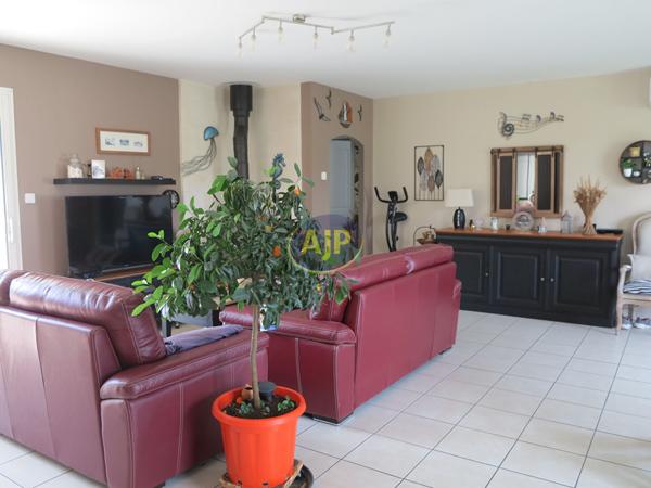 Vente maison Soulac Sur Mer : 367 150 € - AJP Soulac Immobilier