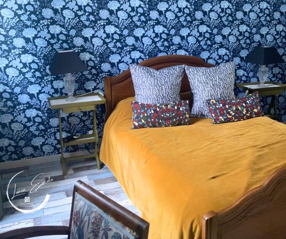 MONTLUÇON IMMEUBLE DE RAPPORT 3 APPARTEMENTS MEUBLÉS  AIRBNB EN ACTIVITÉ