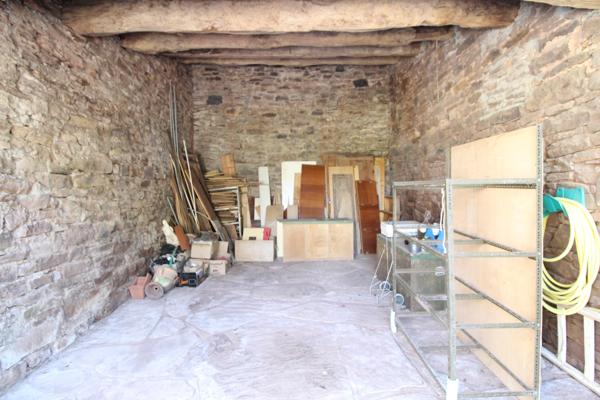 Saint-Juéry (12550) Propriété de 226 m² avec piscine, dépendances et grand terrain arboré