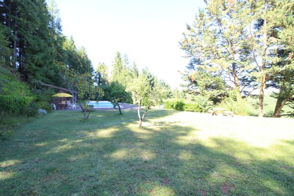 Saint-Juéry (12550) Propriété de 226 m² avec piscine, dépendances et grand terrain arboré