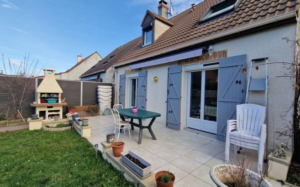 Maison à vendre    4 pièces • 92,59 m2 Fleury-les-Aubrais