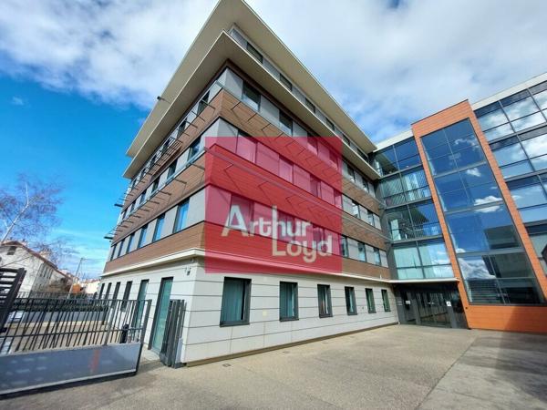 CLERMONT -FERRAND SECTEUR ESTAING CHU A VENDRE BUREAUX 3209 M² - 85 PLACES DE PARKING