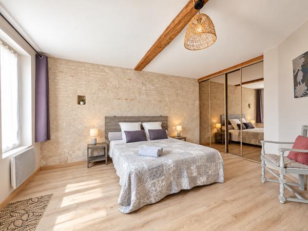 Maison
         24 pièces
        - 1059 m² Exclusivité 1 150 000 € *