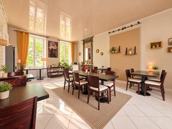 Maison
         24 pièces
        - 1059 m² Exclusivité 1 150 000 € *