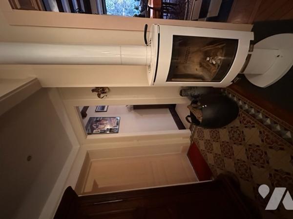 Maison de caractère + studio indépendant étang grand terrain et piscine chauffée proche commodités