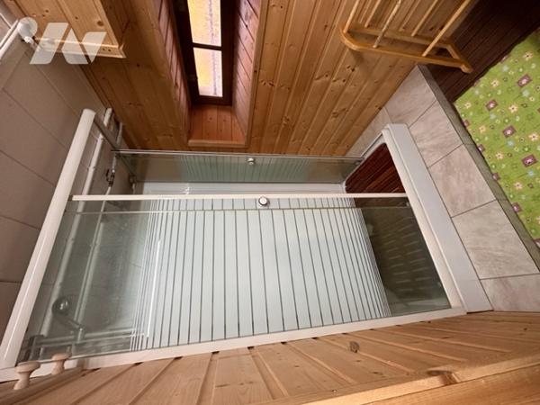 Maison de caractère + studio indépendant étang grand terrain et piscine chauffée proche commodités