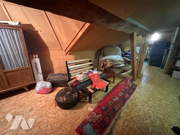 Maison de caractère + studio indépendant étang grand terrain et piscine chauffée proche commodités