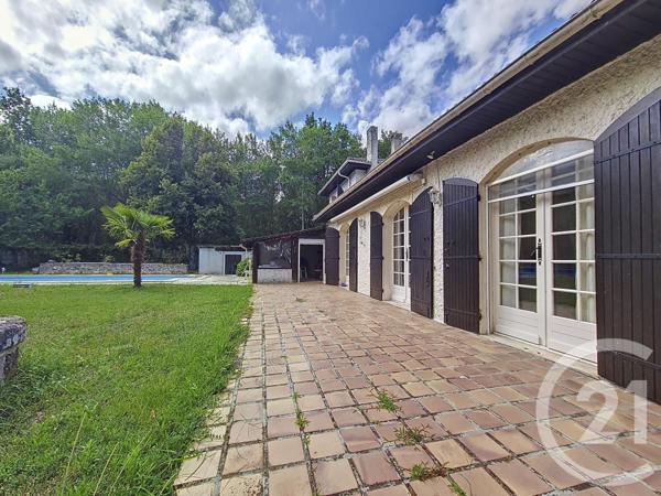 Maison à vendre  5 pièces - 142,20 m2 ST ANDRE DE CUBZAC - 33