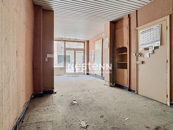 Local commercial Vanves 78.10 m2 + appartement 2 pièces 35.54 m²