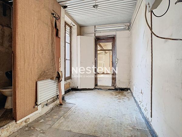 Local commercial Vanves 78.10 m2 + appartement 2 pièces 35.54 m²