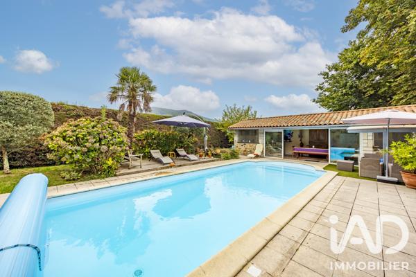 Maison à vendre 10 pièces 311 m² Espelette