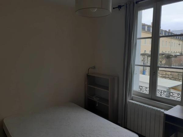 Appartement à louer    1 pièce •  Compiègne