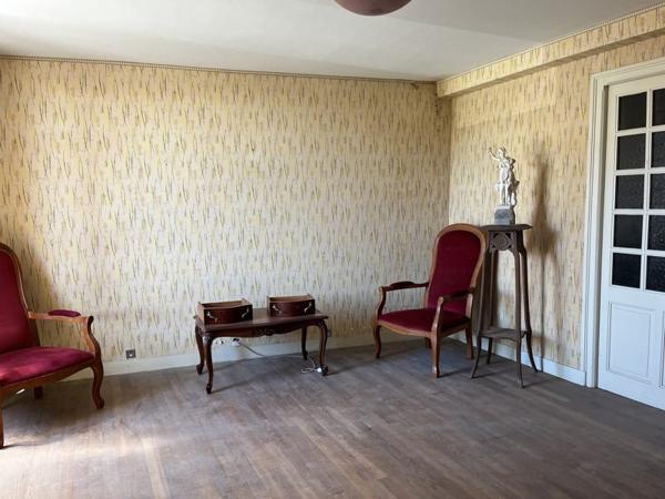 Maison à vendre |  Peyrat-de-Bellac |  9 pièces | 179 m²
