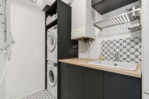 Appartement Saint Germain En Laye 6 pièces - hyper centre - 120 m2 1 090 000 € **  - Référence  18678