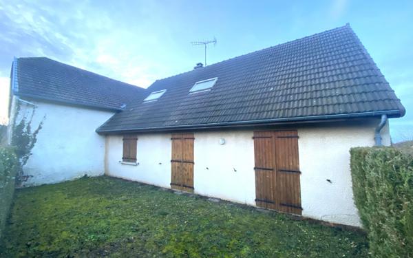 Maison à vendre    7 pièces • 123 m2 Sermiers