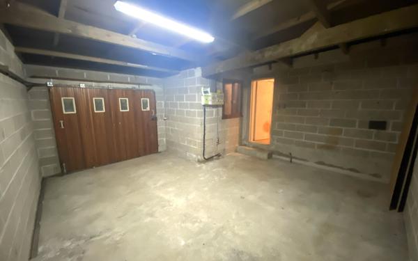 Maison à vendre    7 pièces • 123 m2 Sermiers