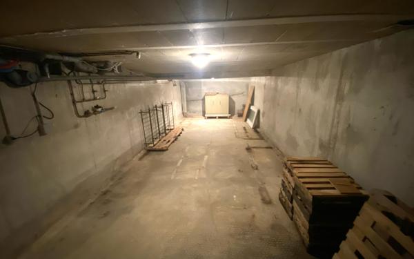 Maison à vendre    7 pièces • 123 m2 Sermiers