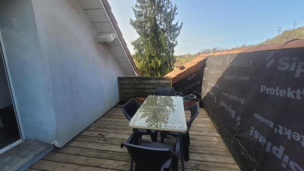 Appartement rénové avec de nombreux atouts.