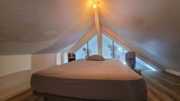 Appartement rénové avec de nombreux atouts.