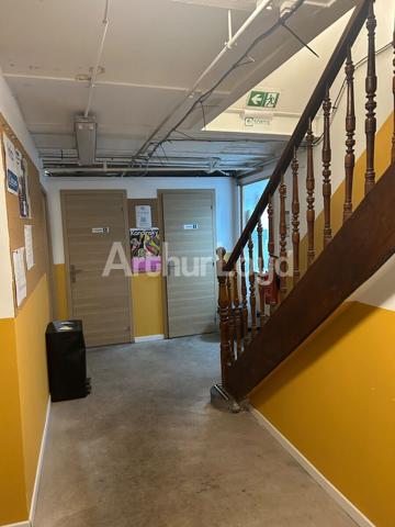 Bureaux à louer à Lille - Espaces de caractère avec parking et excellente accessibilité
