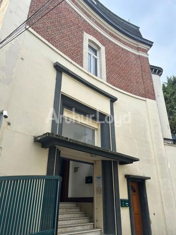Bureaux à louer à Lille - Espaces de caractère avec parking et excellente accessibilité