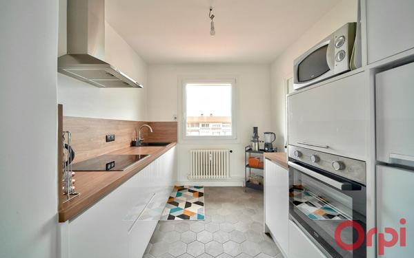 Appartement à vendre    4 pièces • 80,49 m2 Charnay-lès-Mâcon