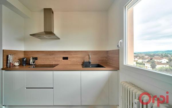 Appartement à vendre    4 pièces • 80,49 m2 Charnay-lès-Mâcon