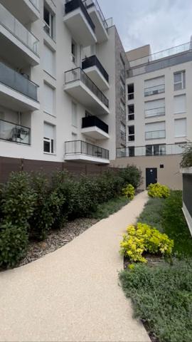 Location appartement Les Pavillons-sous-Bois - 3 pièce(s) - 60 m² - 1 290 € / mois
