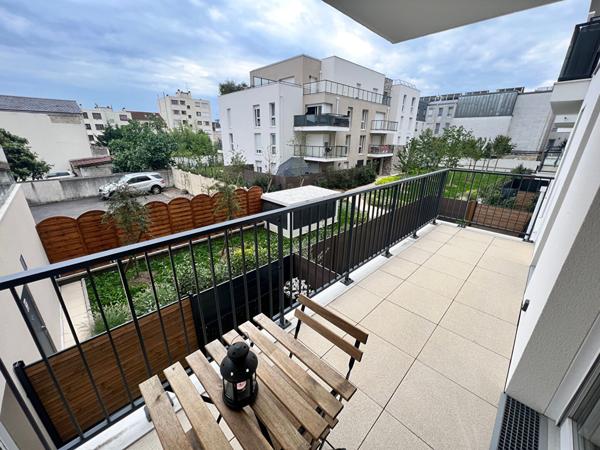 Location appartement Les Pavillons-sous-Bois - 3 pièce(s) - 60 m² - 1 290 € / mois