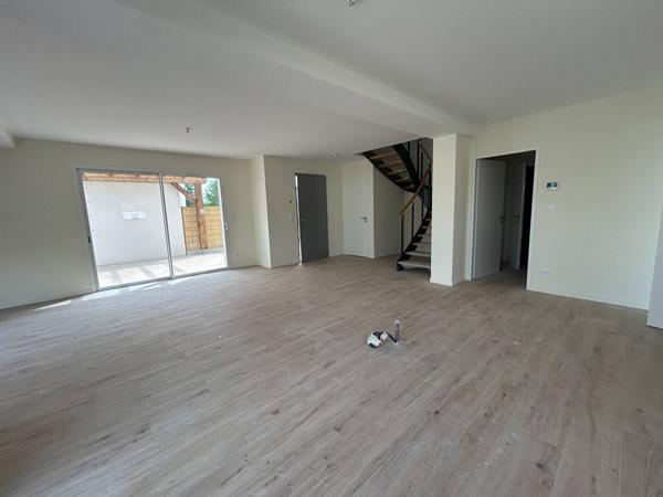 MAISON à SAINT PALAIS SUR MER