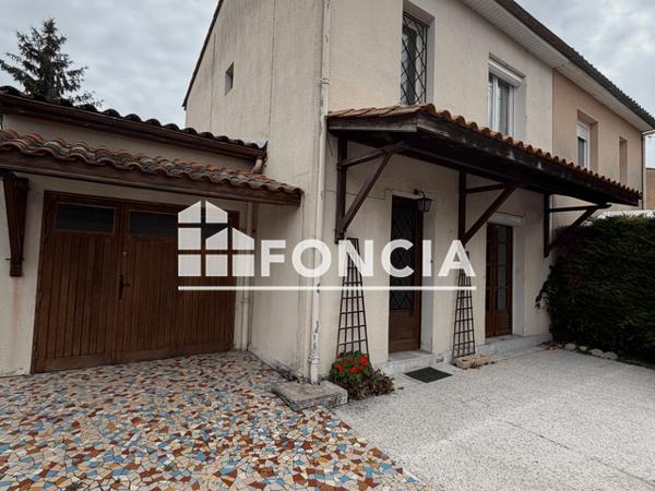 Location Maison 4 pièces 67.32 m² - 1 CITE DES ROULLETS Angouleme 16000