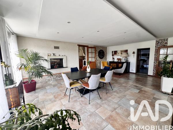 Maison à vendre 11 pièces 279 m² Loire-Authion