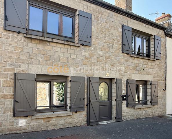 Vente
                Maison131,8 m² - 7 Pièces -
                    Pontorson (50170)