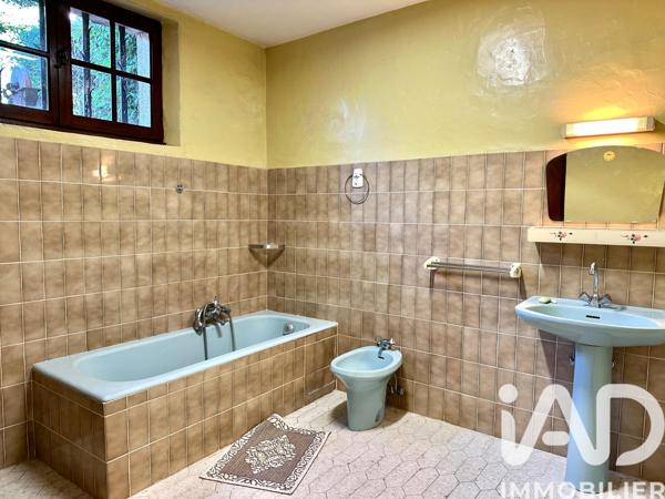 Maison à vendre 6 pièces 148 m² Sainte-Maxime