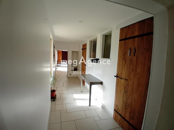 Maison à Villiers-en-Plaine, 79160 - 7 pièces 255m²