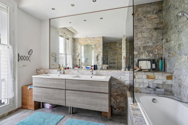 Vente Maison bourgeoise Neuilly-Plaisance 7 Pièces 231.16 m²