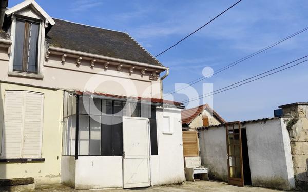Maison à vendre    4 pièces • 85 m2 Villeneuve-Saint-Germain